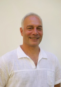 Cem Taşdelen, Sozialberater in deutscher und türkischer Sprache